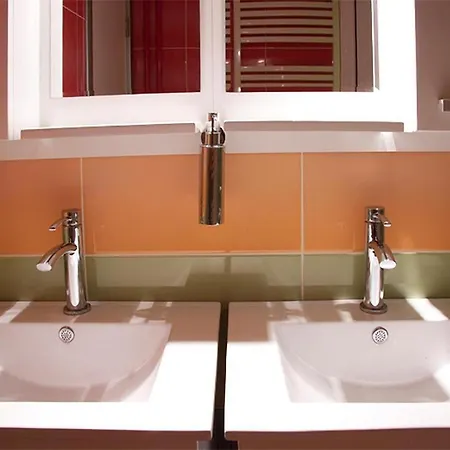 Pop Art Vandrerhjem *