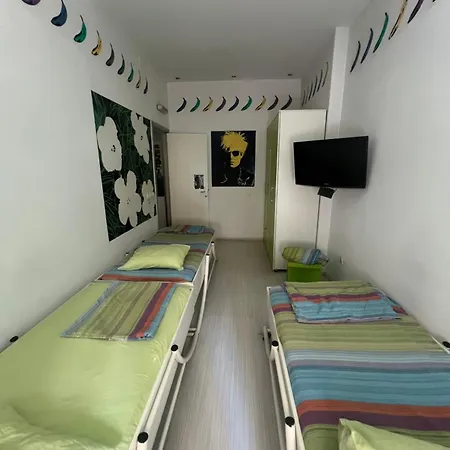 Pop Art Hostel Belgrade